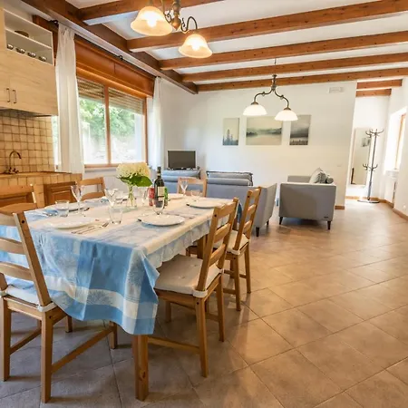A Casa Di Mila - Con Piscina Apartment