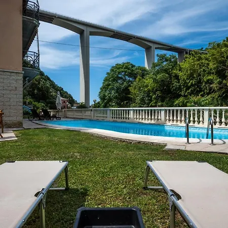 Apartment A Casa Di Mila - Con Piscina